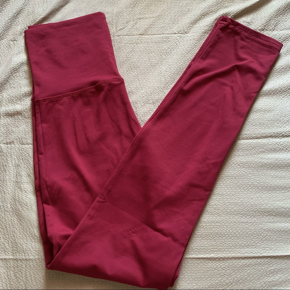 Burgundy workout leggings